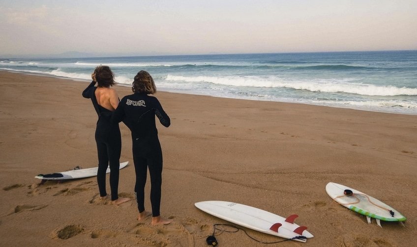 débuter le surf à biarritz